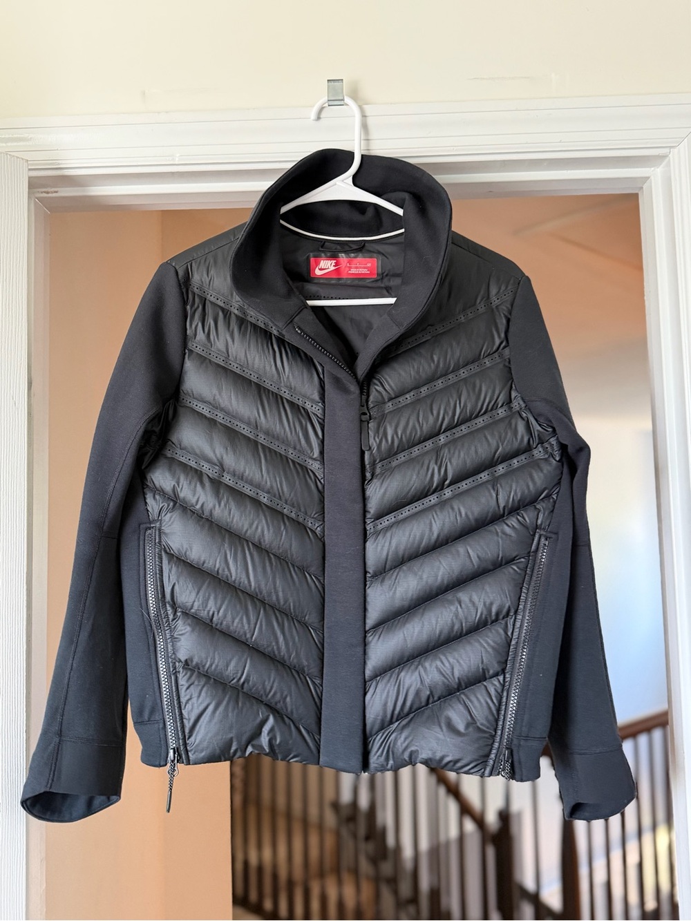 Nike Tech Aeroloft / Down-Fill Hybrid Jacket. 90% Grey Goose Down Running Jacket